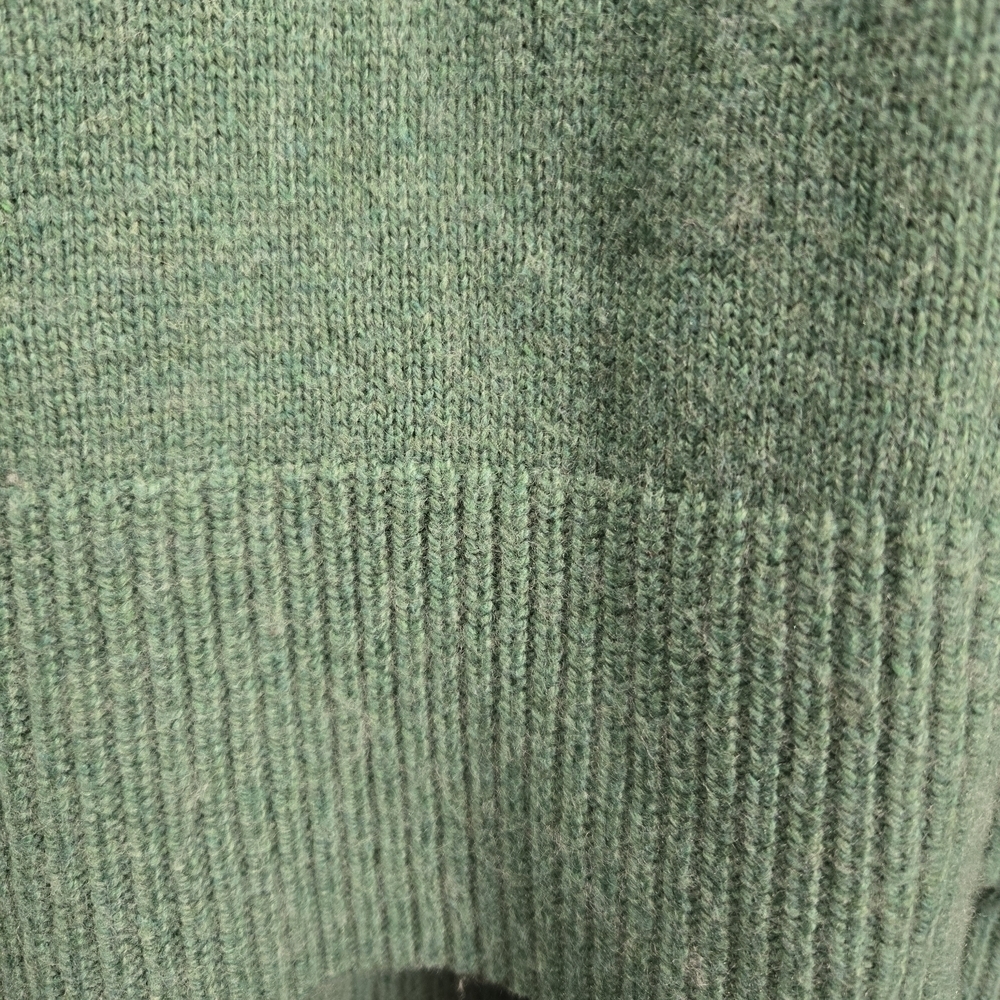 Nanette Lepore Green Turtleneck Sweater Split Hem Pocket Sz Medium - Picture 5 of 9